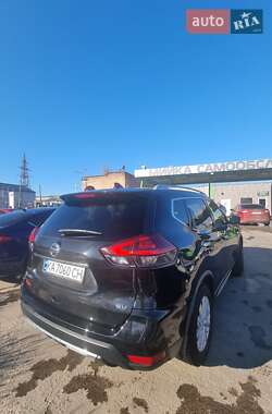 Позашляховик / Кросовер Nissan Rogue 2017 в Чернігові