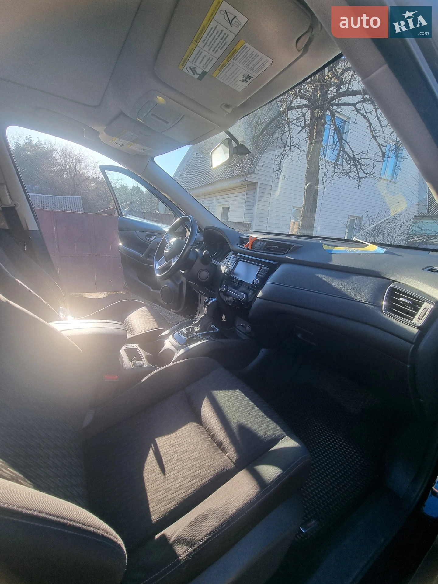 2017 Nissan Rogue - мініатюра 18