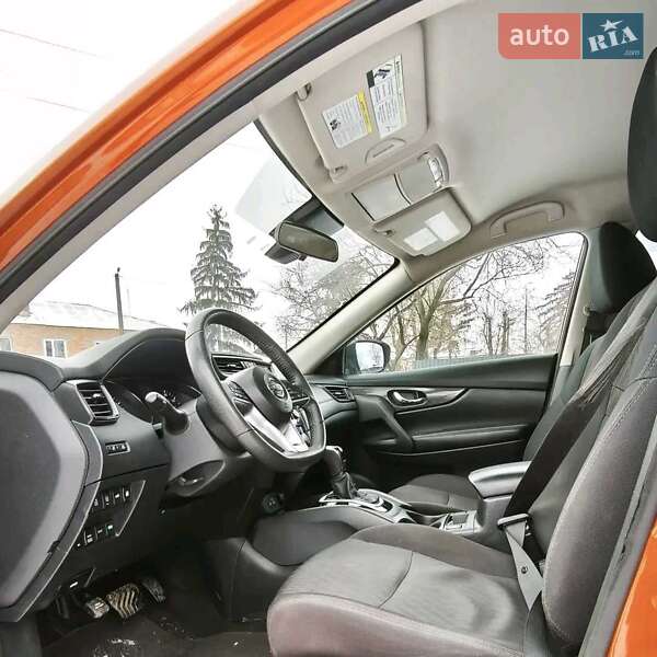 Позашляховик / Кросовер Nissan Rogue 2018 в Добровеличківці