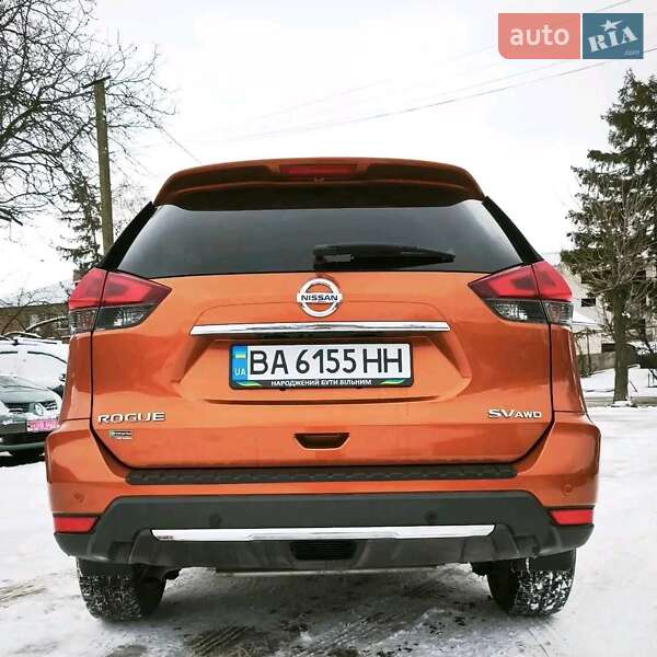 Позашляховик / Кросовер Nissan Rogue 2018 в Добровеличківці