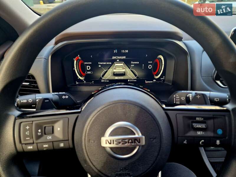 Внедорожник / Кроссовер Nissan Rogue 2023 в Киеве