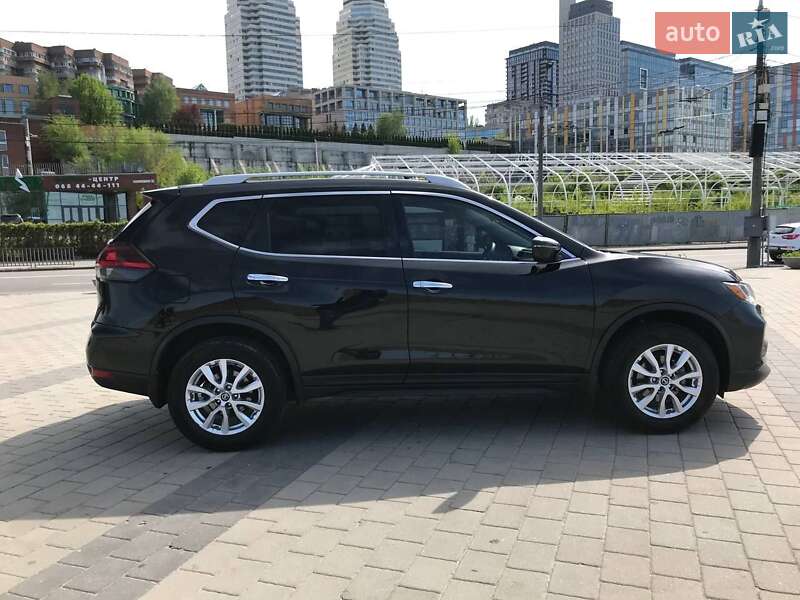 Позашляховик / Кросовер Nissan Rogue 2019 в Києві