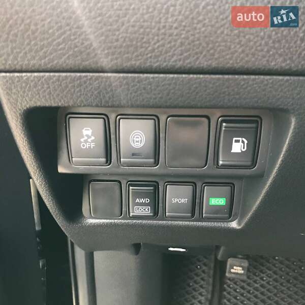 Позашляховик / Кросовер Nissan Rogue 2019 в Києві