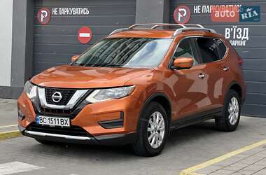 Внедорожник / Кроссовер Nissan Rogue 2016 в 