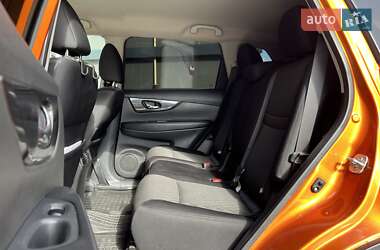 Внедорожник / Кроссовер Nissan Rogue 2016 в 