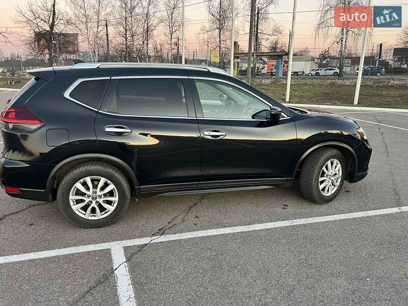 Позашляховик / Кросовер Nissan Rogue 2018 в Житомирі