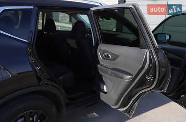 Позашляховик / Кросовер Nissan Rogue 2019 в 