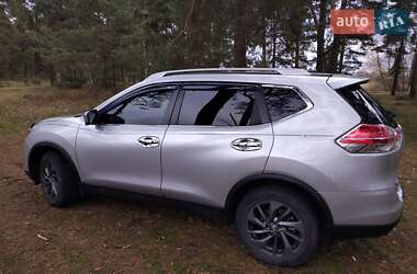Внедорожник / Кроссовер Nissan Rogue 2016 в 