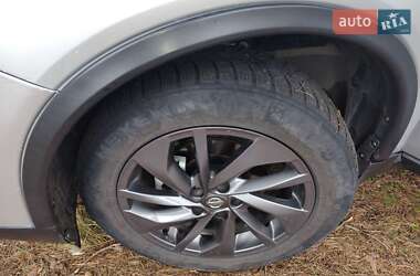 Внедорожник / Кроссовер Nissan Rogue 2016 в 