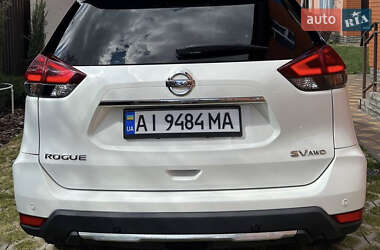 Внедорожник / Кроссовер Nissan Rogue 2018 в 