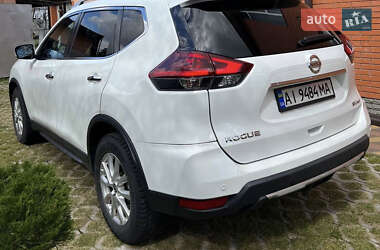 Внедорожник / Кроссовер Nissan Rogue 2018 в 