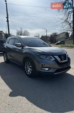 Внедорожник / Кроссовер Nissan Rogue 2017 в 