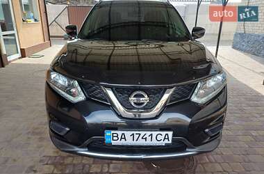 Внедорожник / Кроссовер Nissan Rogue 2016 в 