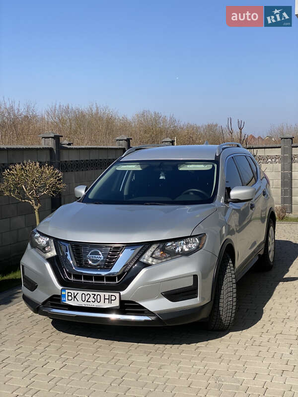 Позашляховик / Кросовер Nissan Rogue 2018 в Рівному