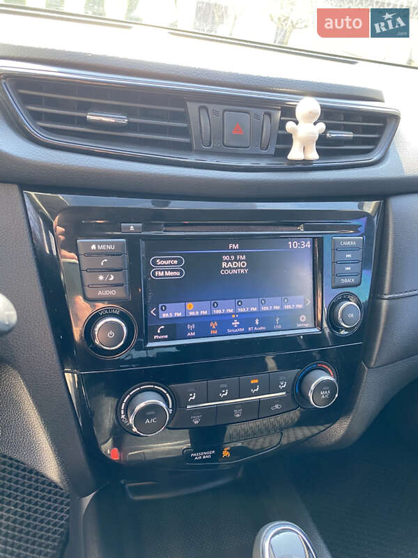 Позашляховик / Кросовер Nissan Rogue 2018 в Рівному