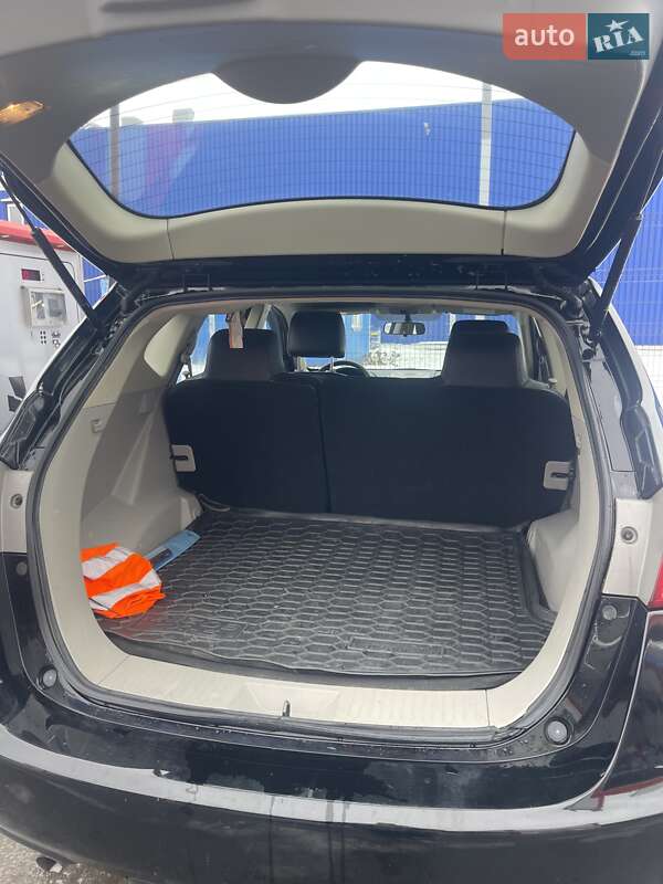 Позашляховик / Кросовер Nissan Rogue 2015 в Вінниці