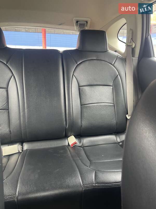 Позашляховик / Кросовер Nissan Rogue 2015 в Вінниці