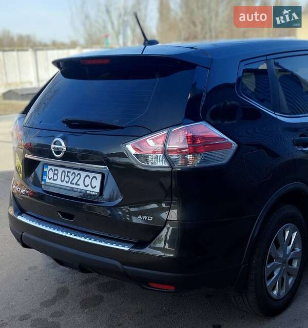 Внедорожник / Кроссовер Nissan Rogue 2016 в Чернигове