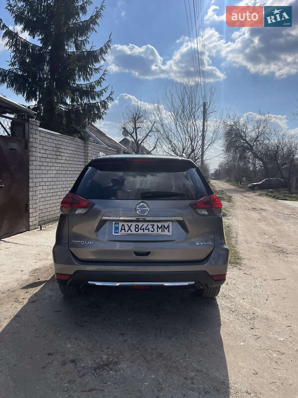 Внедорожник / Кроссовер Nissan Rogue 2016 в Харькове