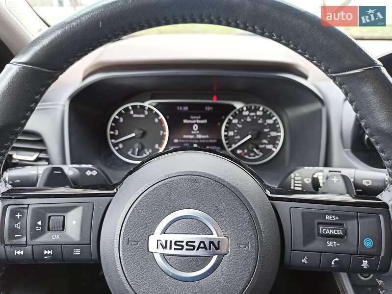 Позашляховик / Кросовер Nissan Rogue 2021 в Черкасах