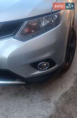 Внедорожник / Кроссовер Nissan Rogue 2016 в 