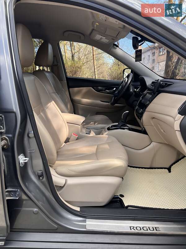 Внедорожник / Кроссовер Nissan Rogue 2017 в Тернополе фото 7 Внедорожник / Кроссовер Nissan Rogue 2017 в Тернополе