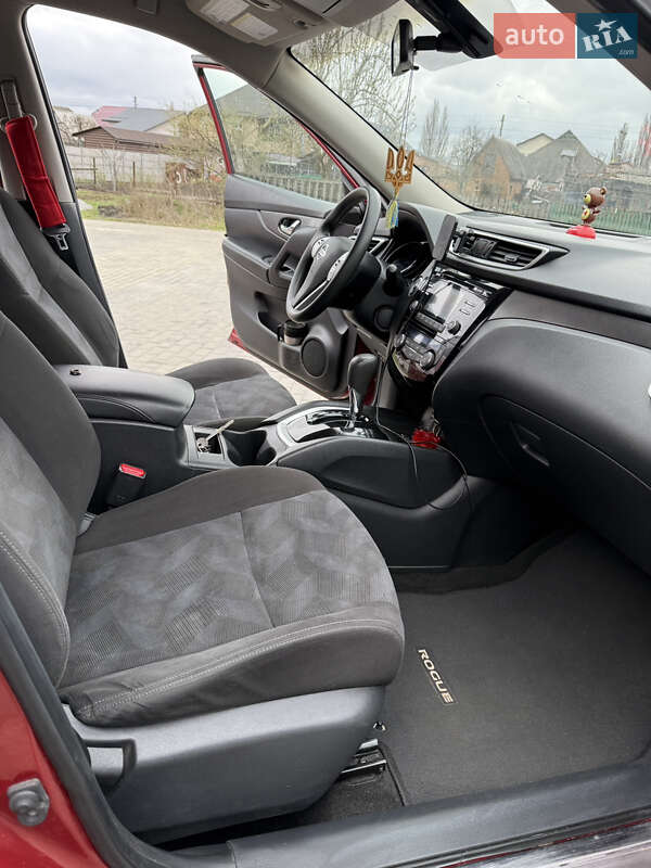 Позашляховик / Кросовер Nissan Rogue 2016 в Білій Церкві