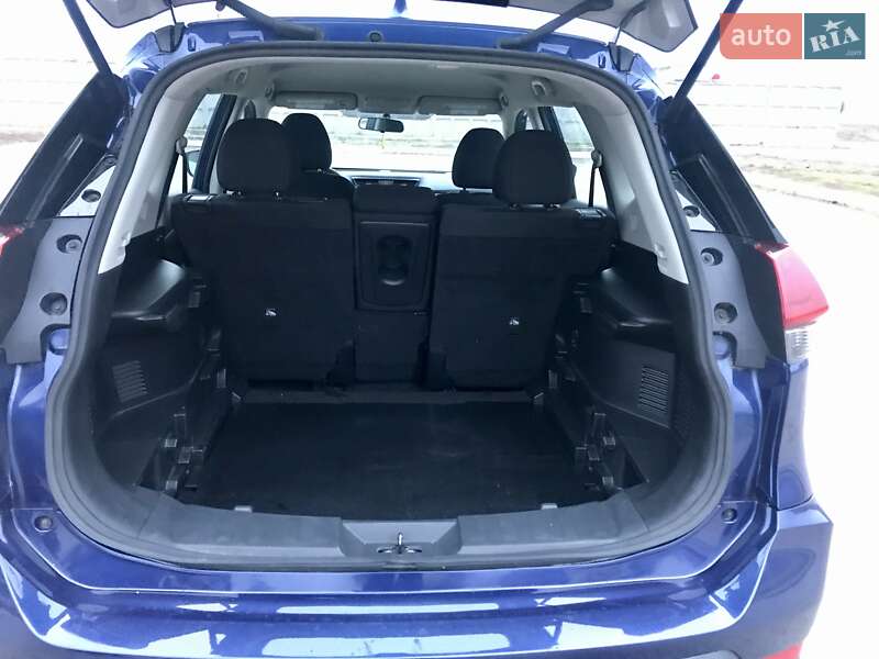 Внедорожник / Кроссовер Nissan Rogue 2017 в Днепре фото 4 Внедорожник / Кроссовер Nissan Rogue 2017 в Днепре