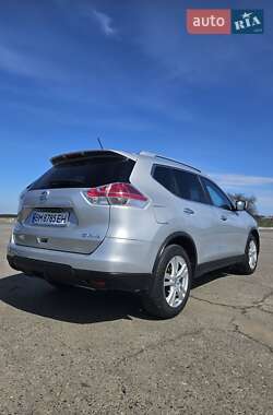 Позашляховик / Кросовер Nissan Rogue 2015 в 
