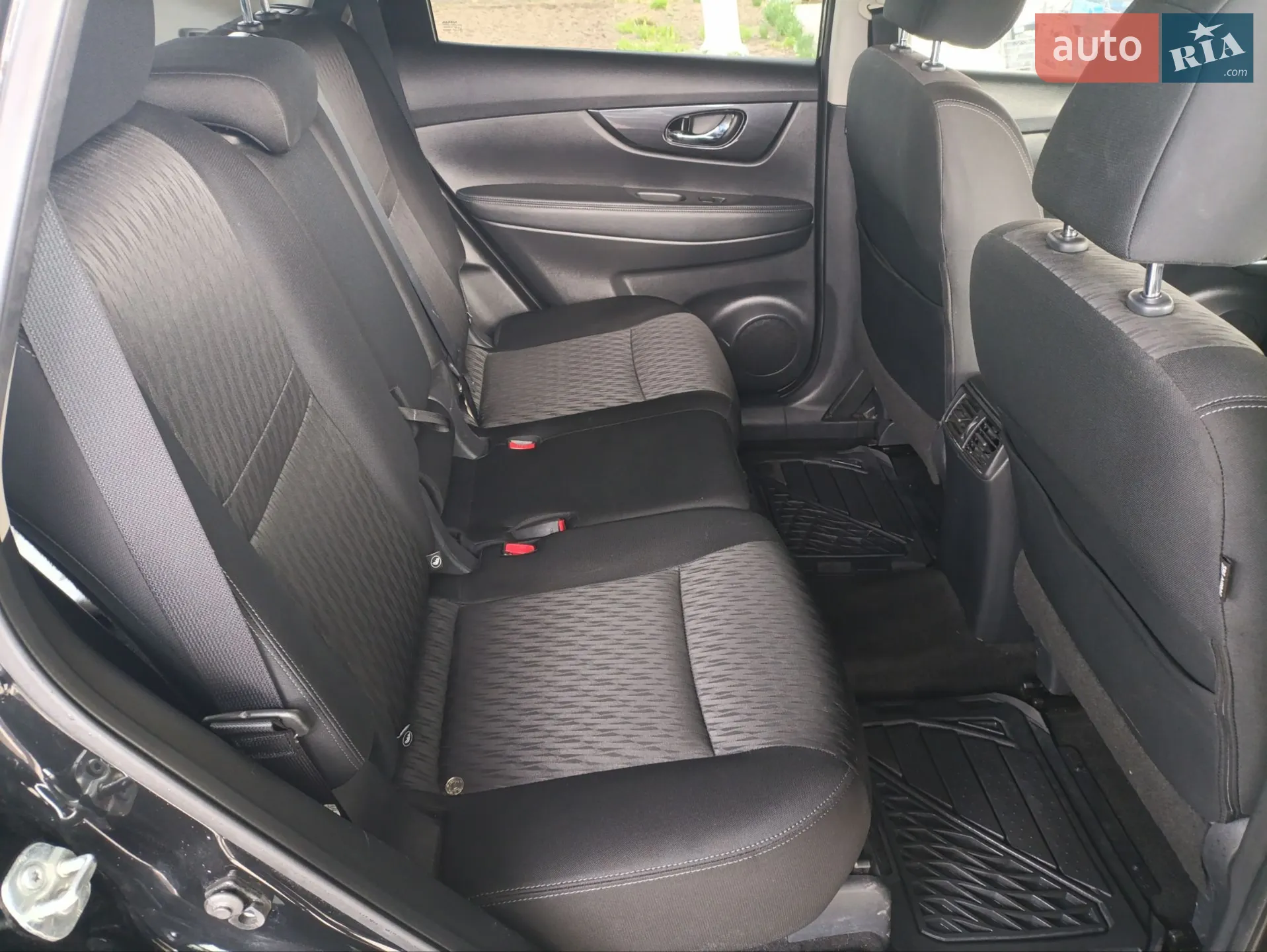 2017 Nissan Rogue - мініатюра 7
