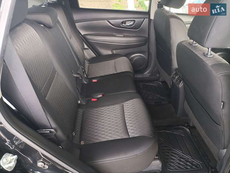 Внедорожник / Кроссовер Nissan Rogue 2017 в Белой Церкви