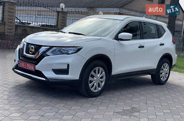 Позашляховик / Кросовер Nissan Rogue 2019 в 