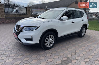 Позашляховик / Кросовер Nissan Rogue 2019 в 