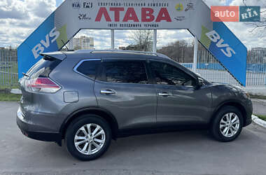 Внедорожник / Кроссовер Nissan Rogue 2014 в 