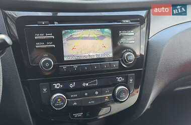 Внедорожник / Кроссовер Nissan Rogue 2014 в 