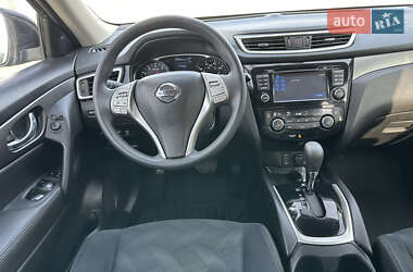 Внедорожник / Кроссовер Nissan Rogue 2016 в 