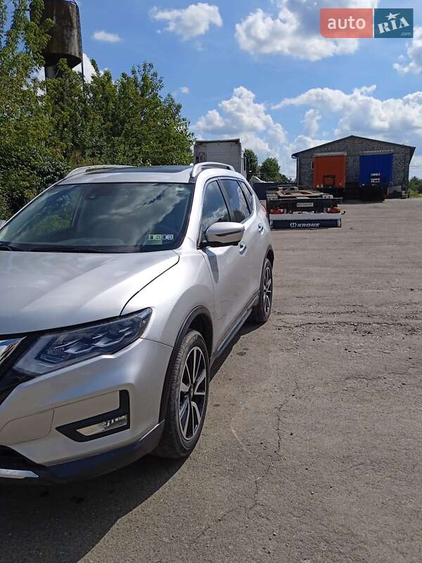 Позашляховик / Кросовер Nissan Rogue 2019 в Тернополі