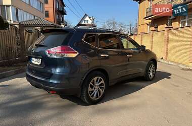 Внедорожник / Кроссовер Nissan Rogue 2015 в 