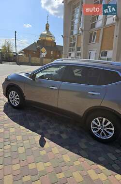 Внедорожник / Кроссовер Nissan Rogue 2019 в 