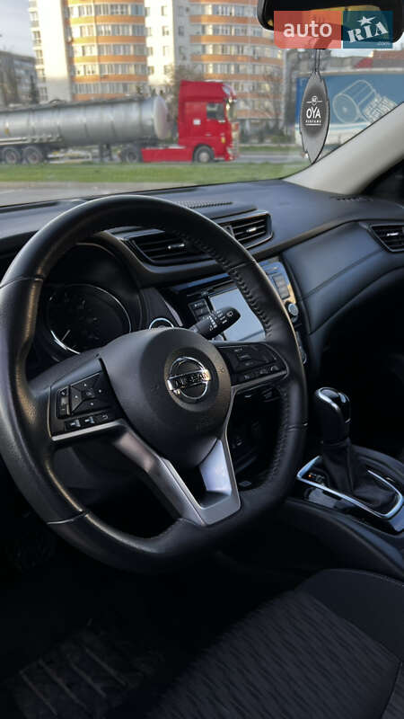 Внедорожник / Кроссовер Nissan Rogue 2018 в Ивано-Франковске