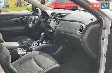 Внедорожник / Кроссовер Nissan Rogue 2019 в 