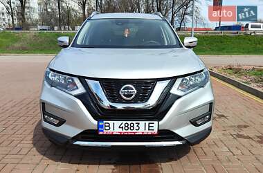 Внедорожник / Кроссовер Nissan Rogue 2019 в 
