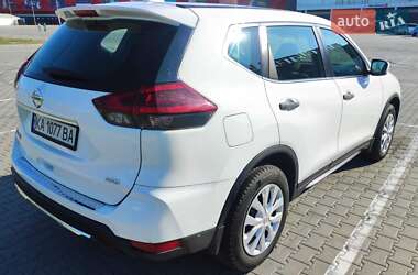 Внедорожник / Кроссовер Nissan Rogue 2017 в Киеве