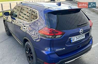 Внедорожник / Кроссовер Nissan Rogue 2018 в 