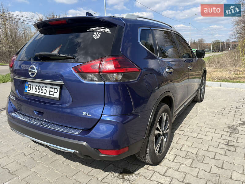 Позашляховик / Кросовер Nissan Rogue 2017 в Полтаві