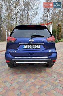 Внедорожник / Кроссовер Nissan Rogue 2018 в 