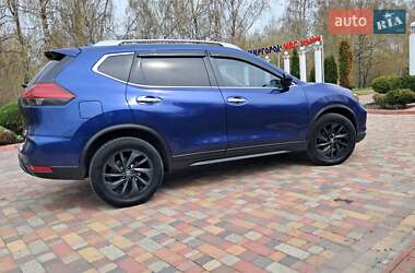 Внедорожник / Кроссовер Nissan Rogue 2018 в 