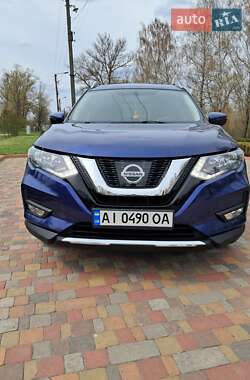Внедорожник / Кроссовер Nissan Rogue 2018 в 