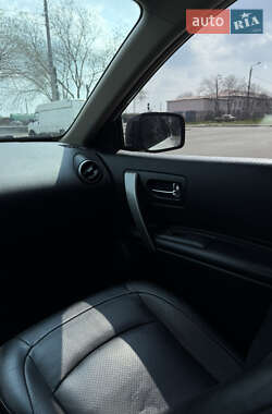 Позашляховик / Кросовер Nissan Rogue 2008 в 