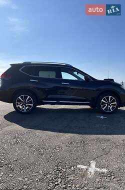 Внедорожник / Кроссовер Nissan Rogue 2020 в 